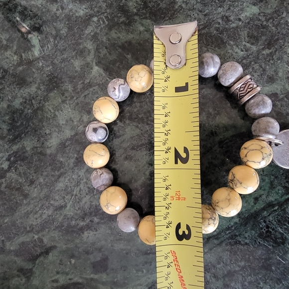 LOWKEY BOHEMIAN Stone beaded bracelet. - Picture 3 of 4